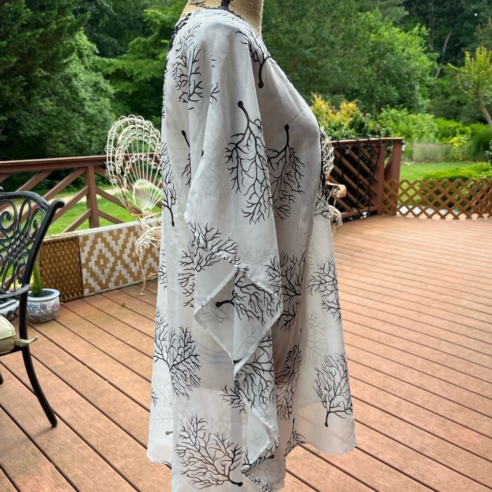 Beach ware cover up white and black beads size S embroidered - Picture 7 of 16